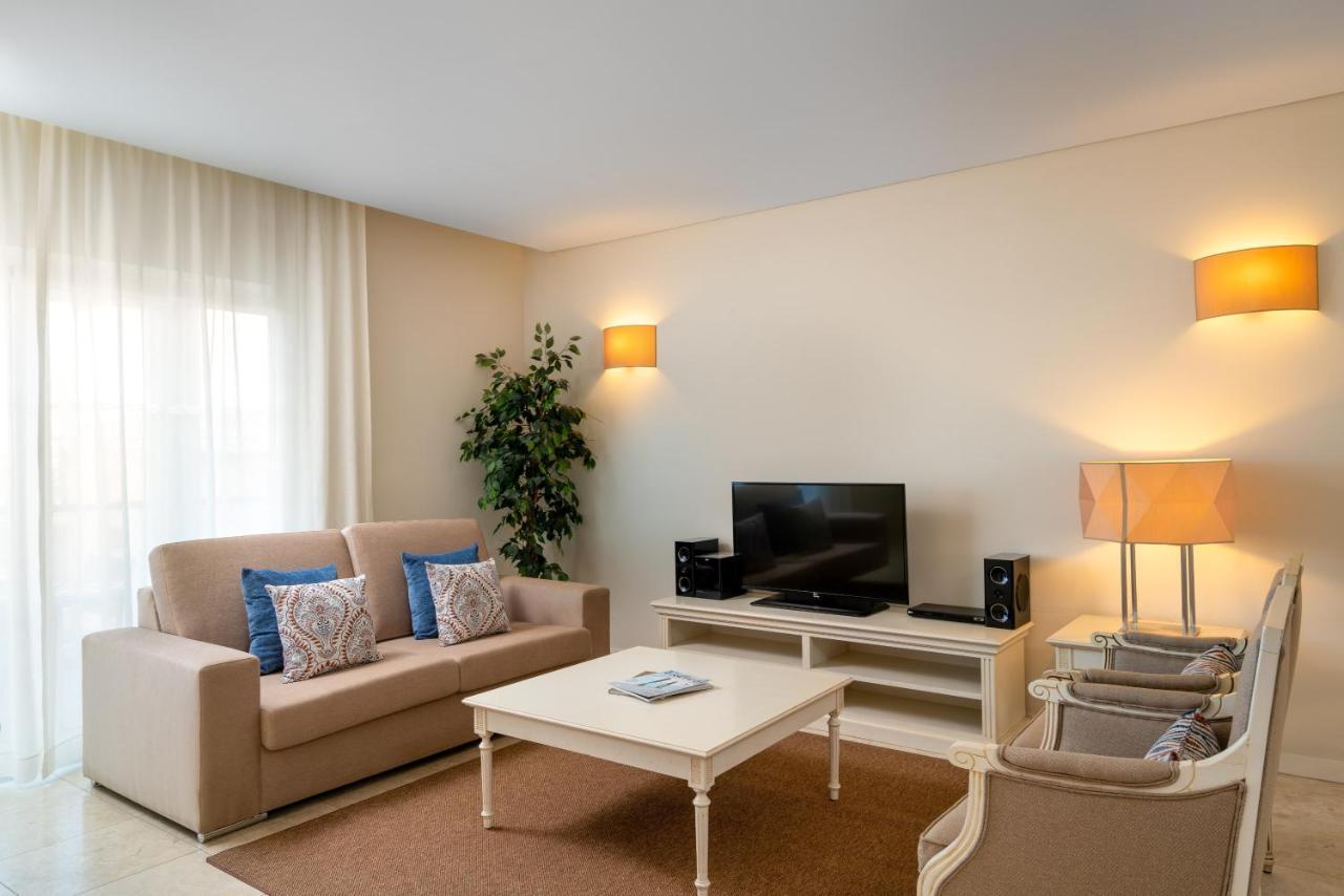 รีสอร์ทมองเต้ ซานโต้ การ์วอยโร ภายนอก รูปภาพ A living room