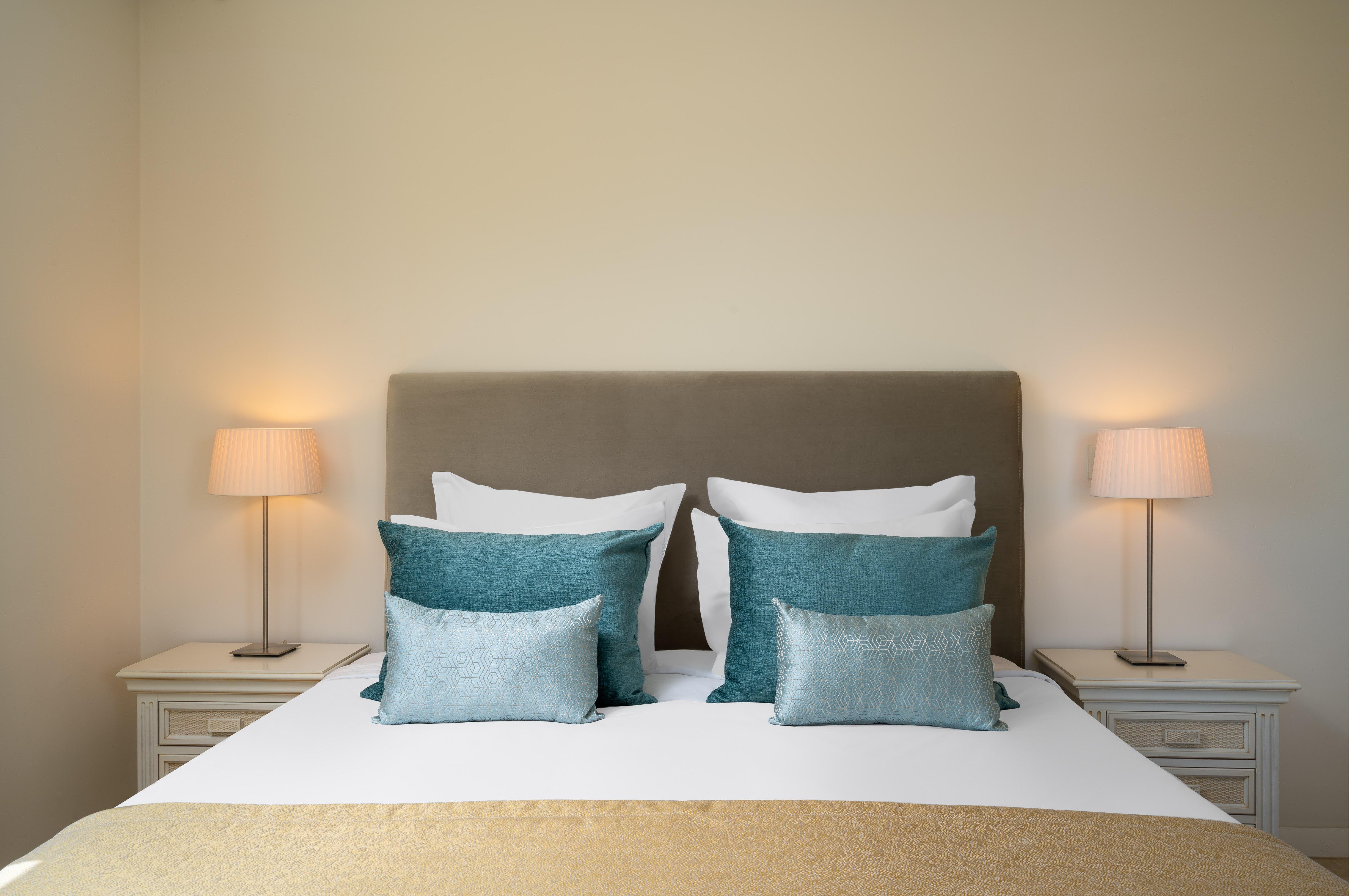 รีสอร์ทมองเต้ ซานโต้ การ์วอยโร ภายนอก รูปภาพ A bed with cushions