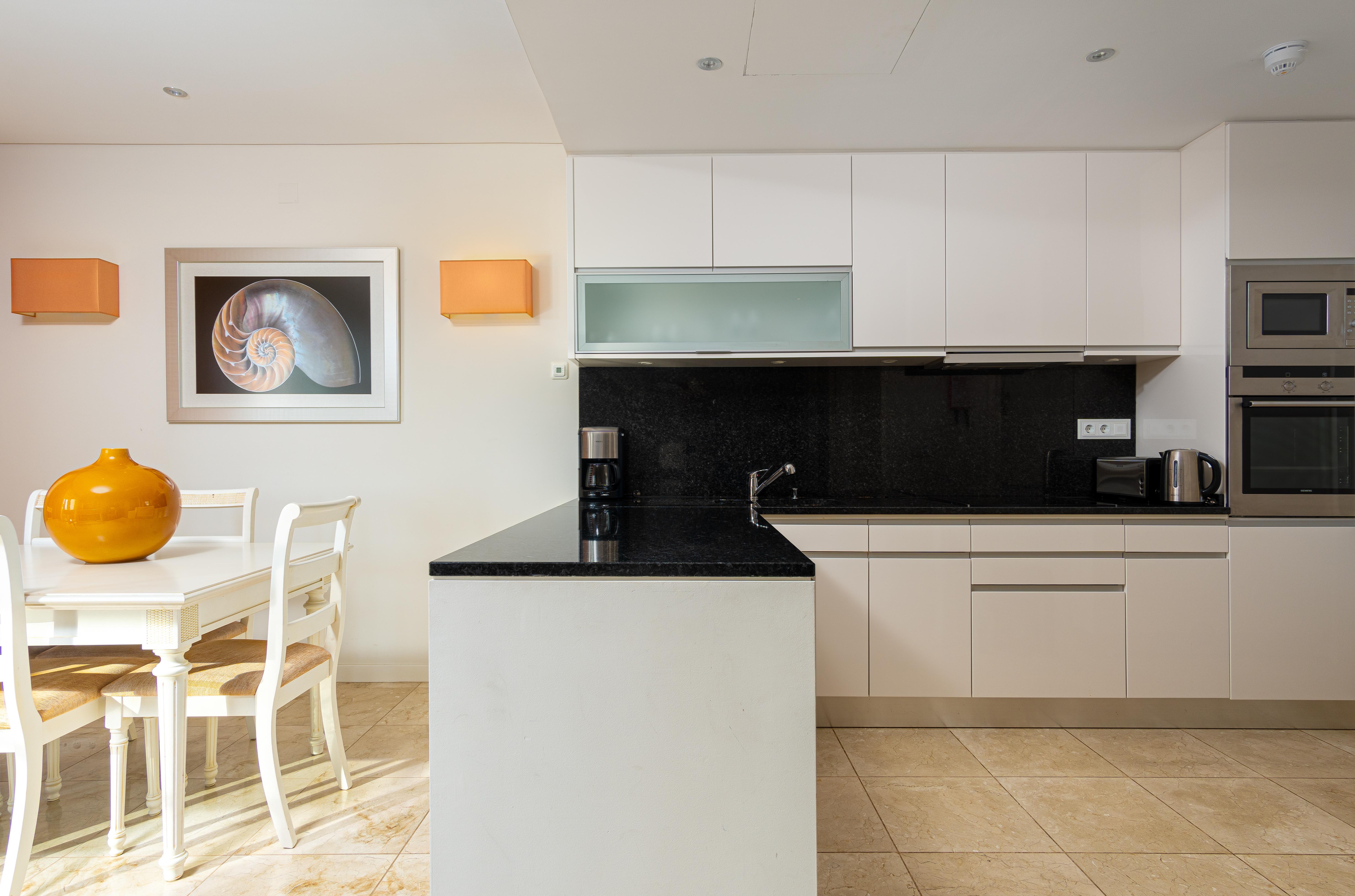 รีสอร์ทมองเต้ ซานโต้ การ์วอยโร ภายนอก รูปภาพ A modern kitchen