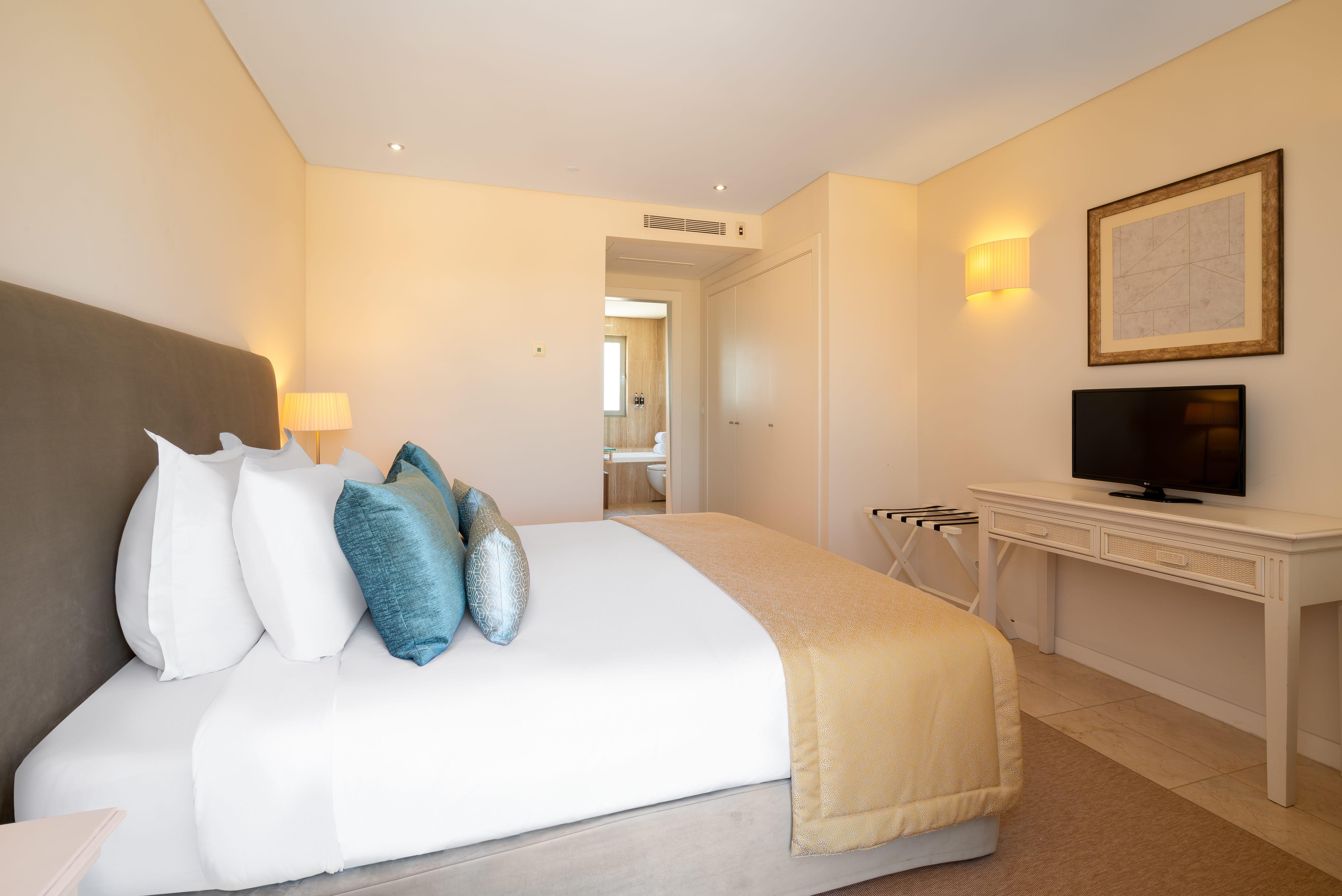 รีสอร์ทมองเต้ ซานโต้ การ์วอยโร ภายนอก รูปภาพ A bedroom at the hotel