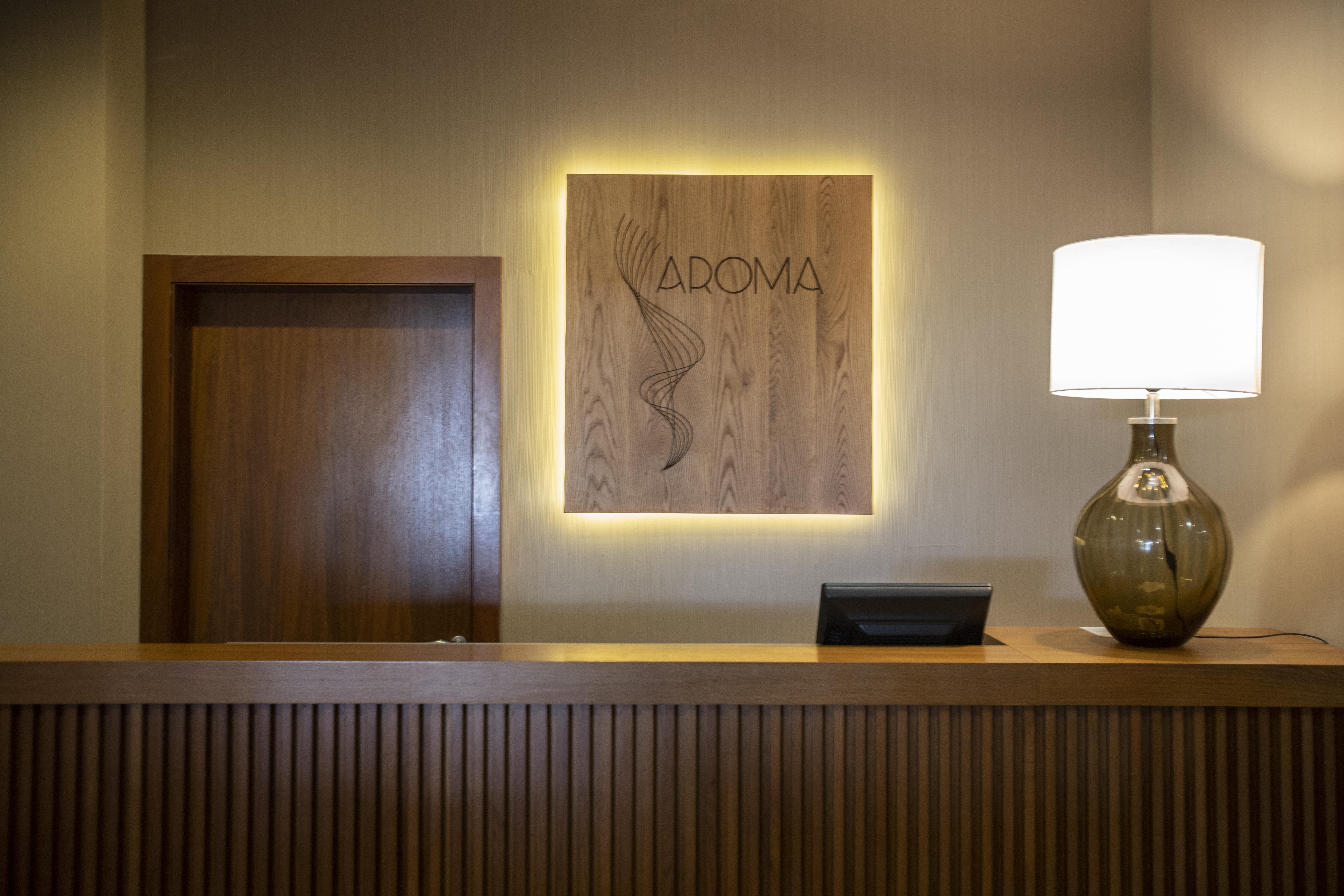 รีสอร์ทมองเต้ ซานโต้ การ์วอยโร ภายนอก รูปภาพ Reception desk at the hotel